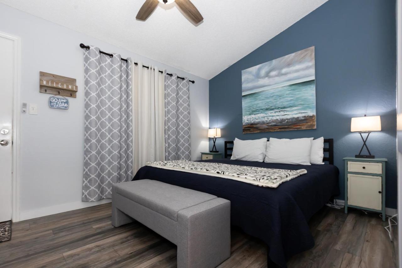 F Lakefront! Remodeled, Sleeps 4, Boat Slip, Patio, Wifi, Cable, Pool Осейдж-Бич Экстерьер фото