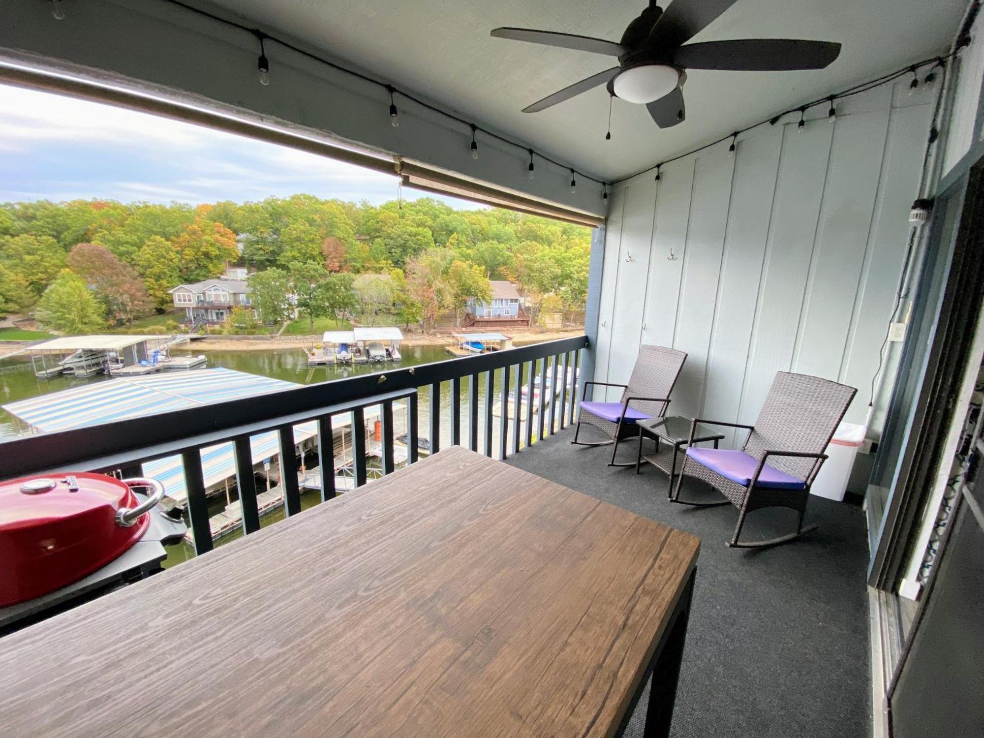F Lakefront! Remodeled, Sleeps 4, Boat Slip, Patio, Wifi, Cable, Pool Осейдж-Бич Экстерьер фото